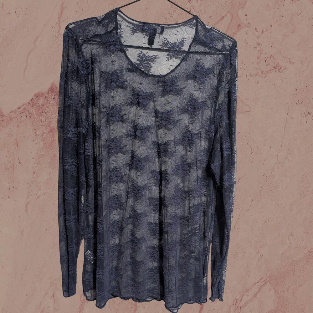 Torrid sheer floral lace long sleeve top 🖤